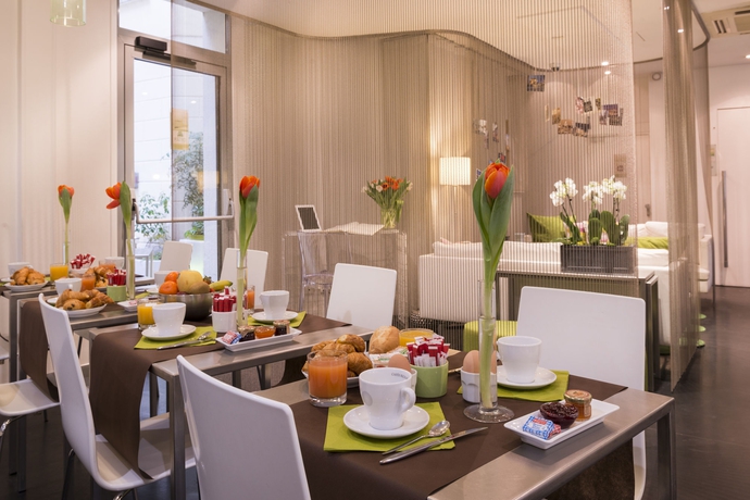 Hotel Glasgow Monceau Paris by Patrick Hayat