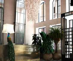 Hotel Room Mate Emir