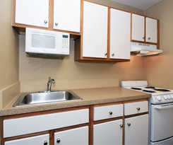 Hotel Suburban Studios Louisville East