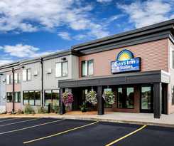 Hotel Days Inn and Suites By Wyndham Duluth By The Mall