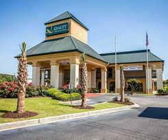Quality Inn and Suites Civic