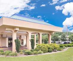 Hotel Baymont By Wyndham Greenville