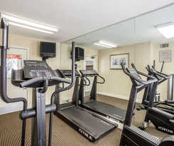 Hotel Cloverleaf Suites Columbia