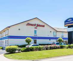 Hotel Howard Johnson By Wyndham Wichita Airport