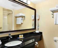 Hotel Comfort Inn and Conference Centre Toronto Airport