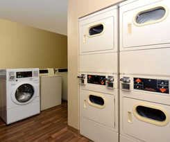 Hotel Suburban Studios Copley Akron West