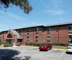 Hotel Suburban Studios Cary - RDU Airport