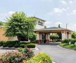 Hotel Clarion Inn and Suites Northwest