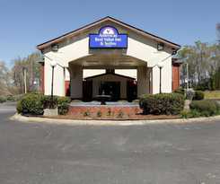Hotel Red Roof Inn Plus+ and Suites Opelika