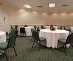 APM Inn & Suites