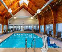 Hotel AmericInn by Wyndham Omaha Near Zoo