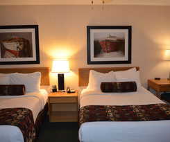 Hotel Inn On Long Lake
