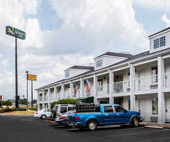 Quality Inn Bessemer I-20 Exit 108