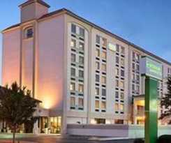 Hotel Wyndham Garden Wichita Downtown