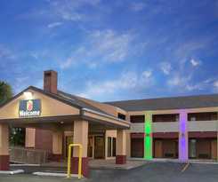 Hotel Super 8 By Wyndham Kansas City Airport North