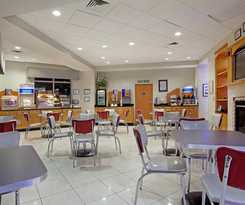 Holiday Inn Express & Suites Mooresville - Lake Norman