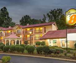 Hotel Super 8 By Wyndham Downtown Gatlinburg At Convention Center