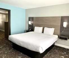 Hotel Elwood and Suites