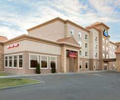 Days Inn and Suites By Wyndham Edmonton Airport