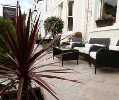 Hotel Lynton House