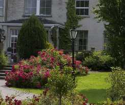 Hotel Castle Oaks House