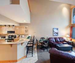 Hotel Lizard Creek Lodge