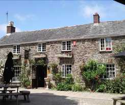 Hotel The Crooked Inn - Inn