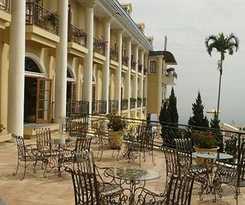 Hotel Tretes Raya And Resort