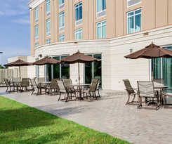  Holiday Inn Express & Suites Charleston Arpt-Conv Ctr Area