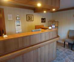 Hotel Bayside Inn And Waterfront Suites