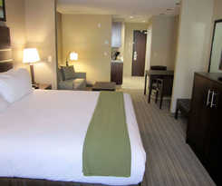 Hotel Holiday Inn Express Golden-kicking Horse, An Ihg