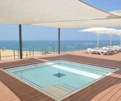  Island Luxurious Suites Hotel