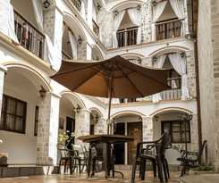 Hotel Villa De Tacvnga