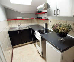 Blooms Inn and Apartments