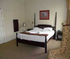  Empire Hotel