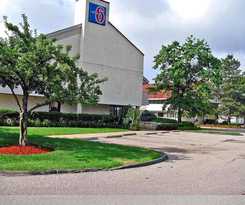 Motel 6 Akron