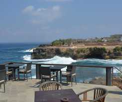 Sunset Villa and Café Lembongan