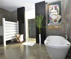 Hotel Maalu Maalu Resort and Spa