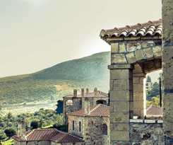 Hotel Klymeni Traditional Homes