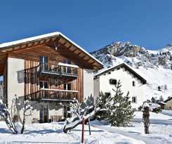 Hotel Pensiun Chesa Pool Val Fex