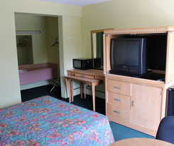 Hotel Travelers Inn
