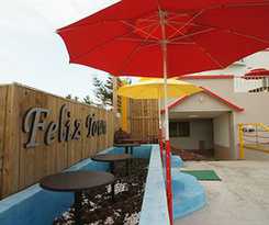 Hotel Feliz Town