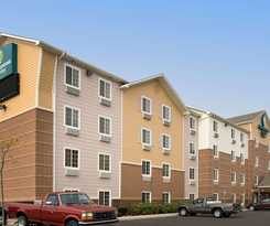 Extended Stay America Select Suites - Cleveland - Airport