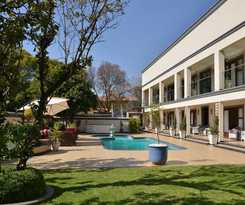 Inn and Out Plus Craighall