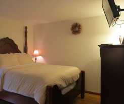 Hotel Blue Shutters Inn