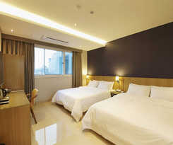 Hotel B