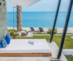 Hotel Nurai Island Resort