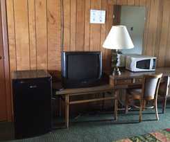 Hotel Village Motor Lodge