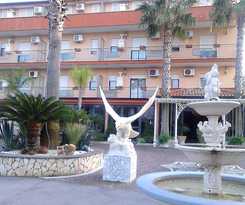 Hotel Happy Days