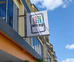 Hotel 98